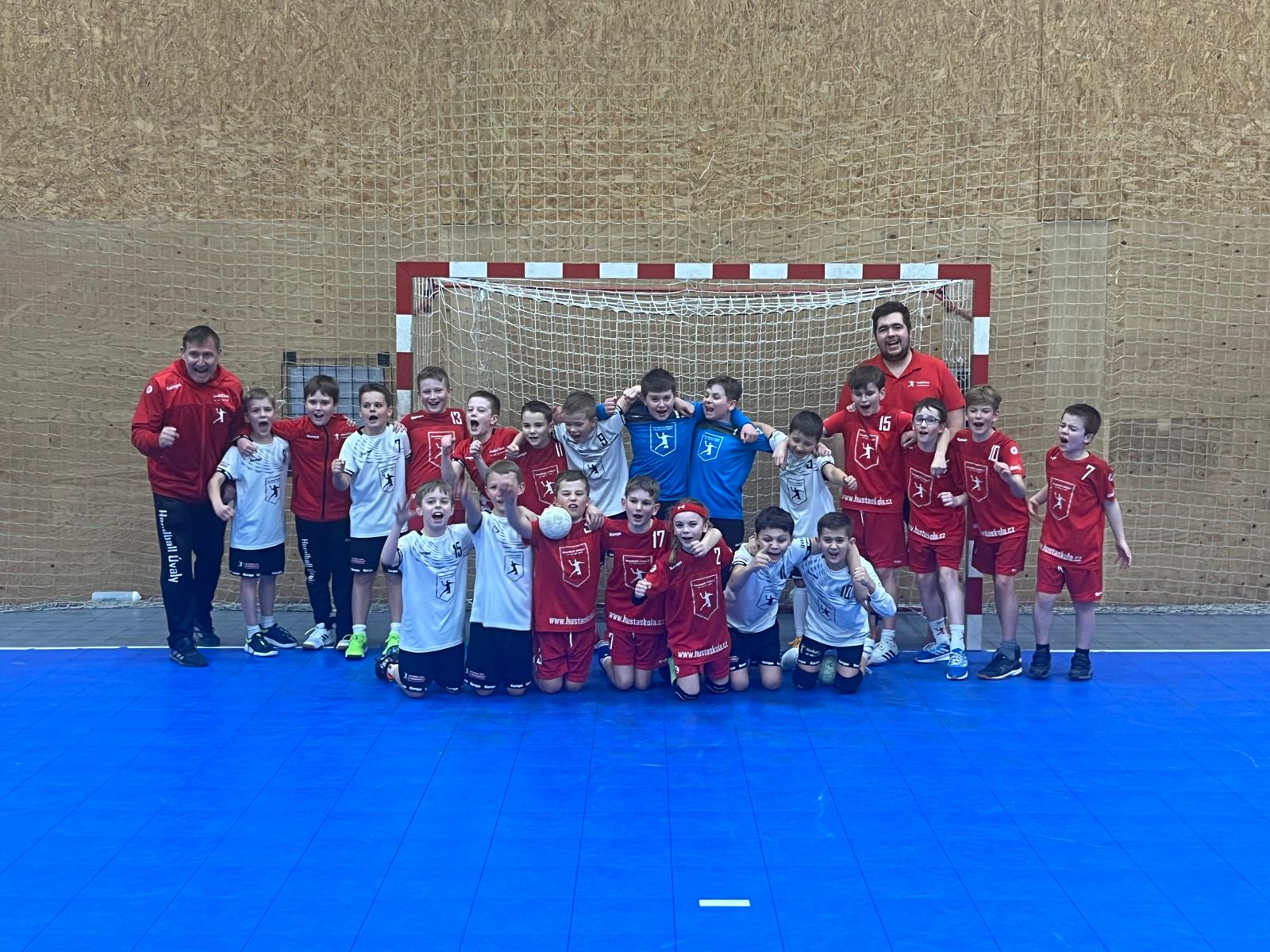 Fotka ke článku Domácí turnaj minižáků potvrdil progres obou úvalských týmů